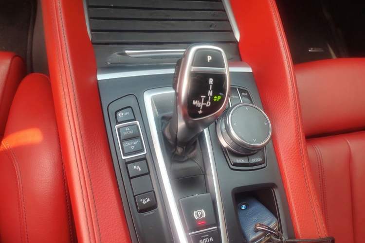 Used BMW X6 2018 xDrive35i Leading Model Gear Lever