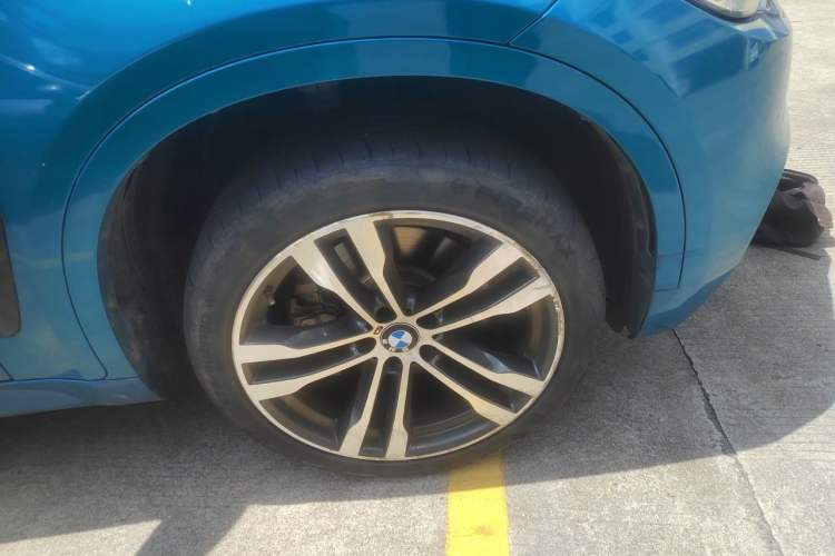 Used BMW X6 2018 xDrive35i Leading Model Right Front Wheel Hub