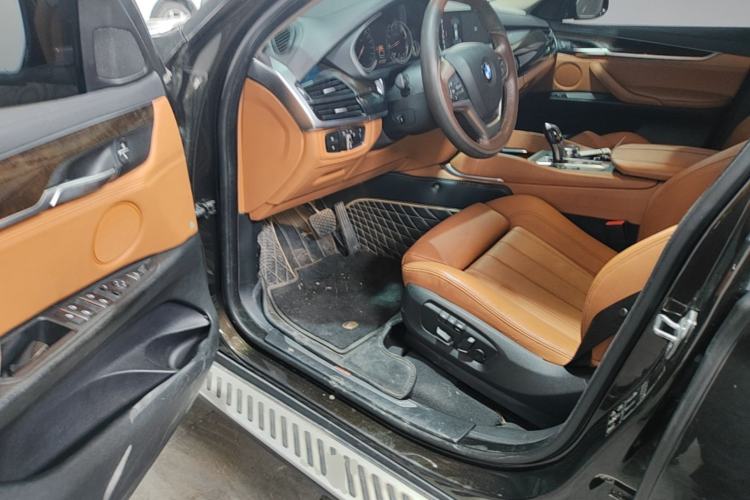 Used BMW X6 2018 xDrive28i Driver Seat