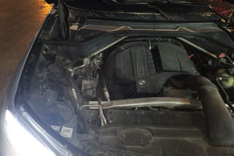 Used BMW X6 2018 xDrive35i Leading Model Engine Bay Right