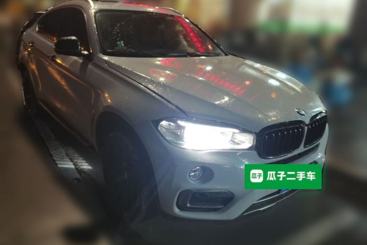 Used BMW X6 2018 xDrive35i Leading Model Front Right 45 Deg