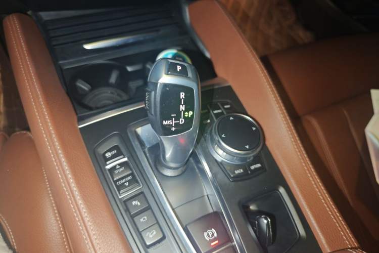 Used BMW X6 2018 xDrive28i Gear Lever