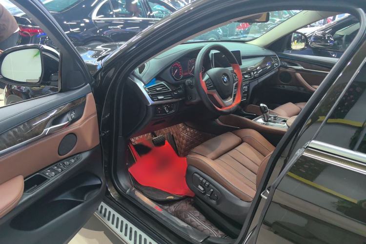Used BMW X6 2018 xDrive28i Interior 2