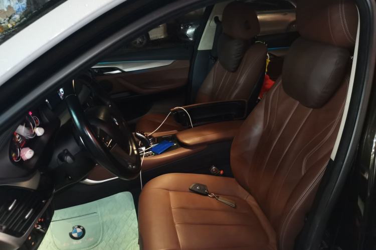 Used BMW X6 2018 xDrive35i Leading Model Left Front Seat