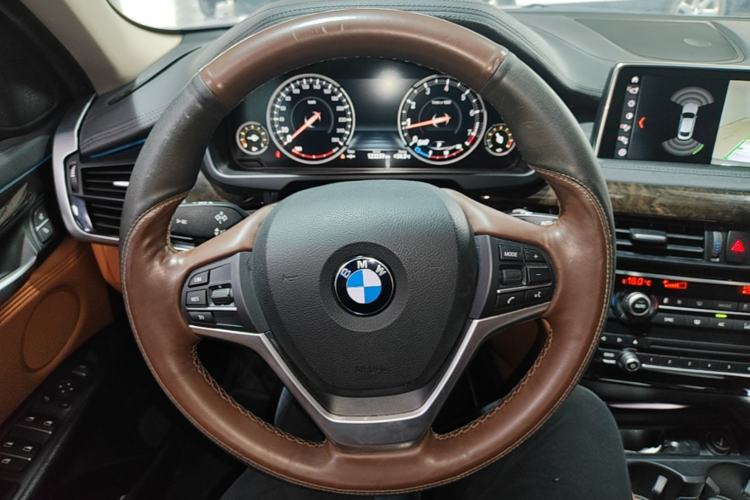 Used BMW X6 2018 xDrive28i Steering Wheel