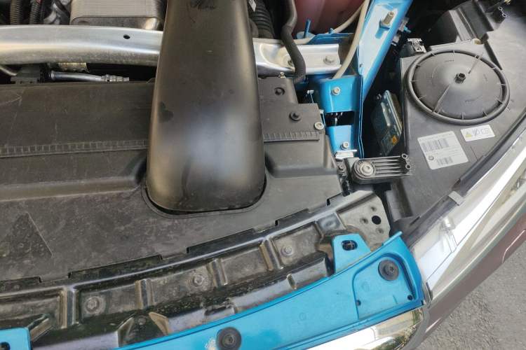 Used BMW X6 2018 xDrive35i Leading Model Engine Bay Left