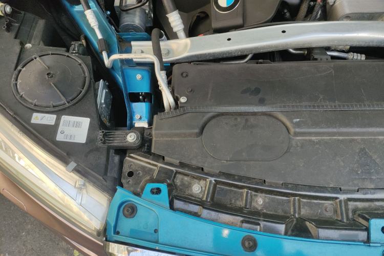Used BMW X6 2018 xDrive35i Leading Model Engine Bay Right