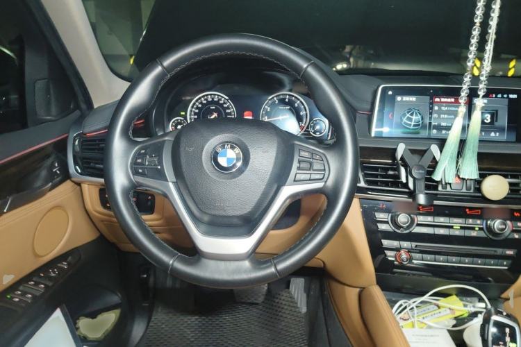 Used BMW X6 2018 xDrive28i Steering Wheel
