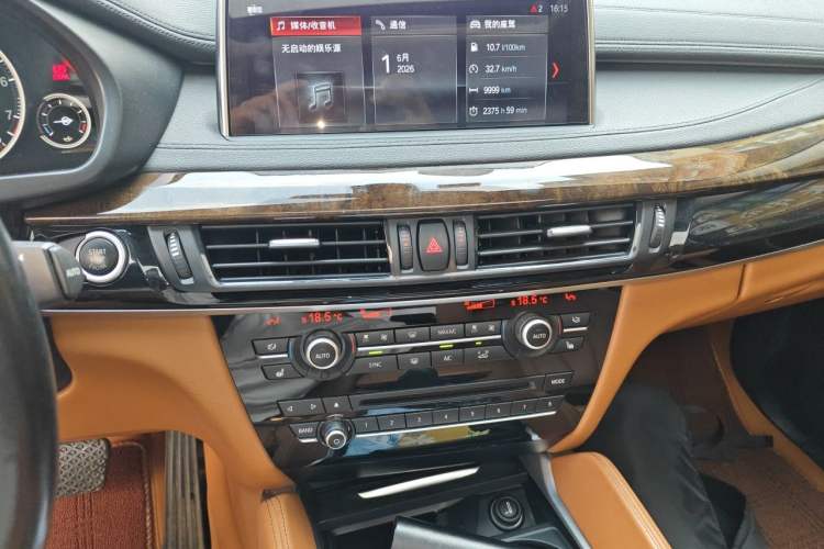 Used BMW X6 2018 xDrive28i Audio And AC Panel