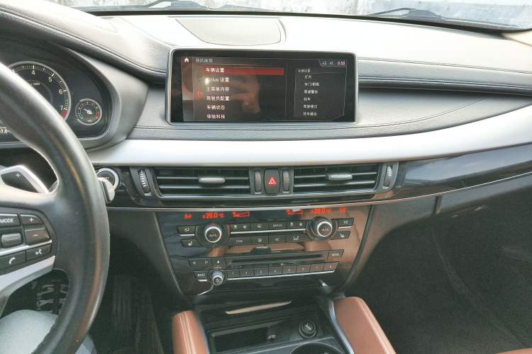 Used BMW X6 2018 xDrive35i Leading Model Audio And AC Panel