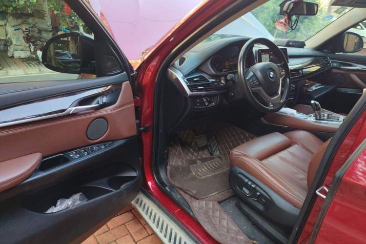 Used BMW X6 2018 xDrive28i Driver Seat