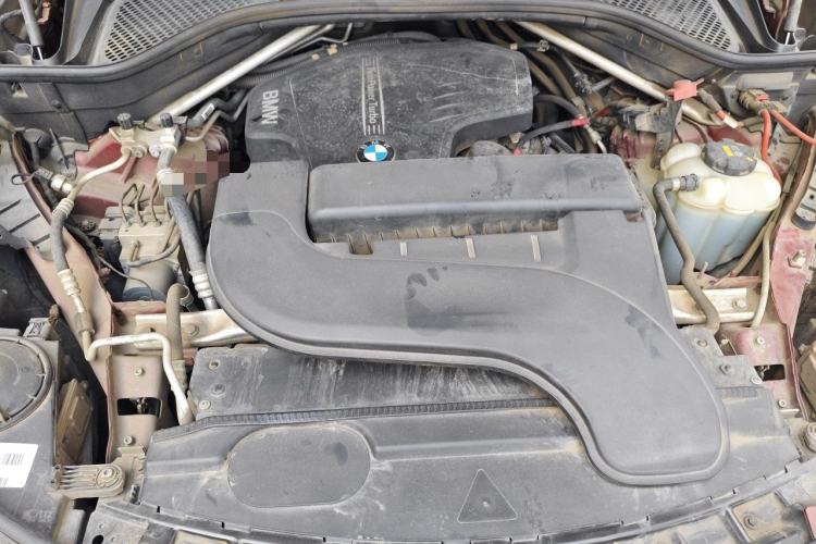 Used BMW X6 2018 xDrive28i Engine Bay