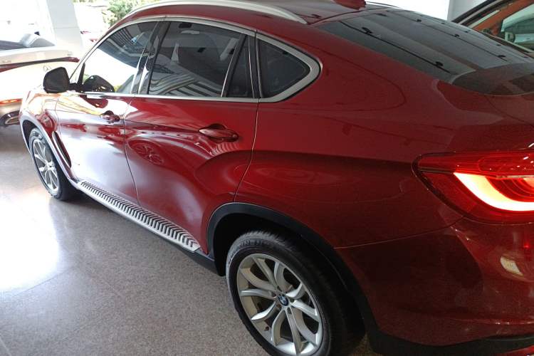 Used BMW X6 2018 xDrive28i Exterior 4