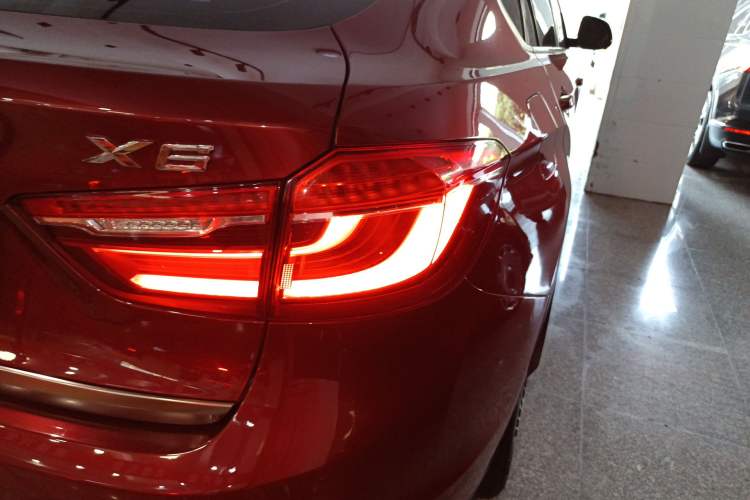 Used BMW X6 2018 xDrive28i Exterior 7