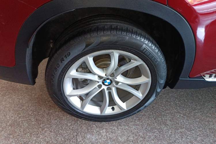 Used BMW X6 2018 xDrive28i Exterior 8