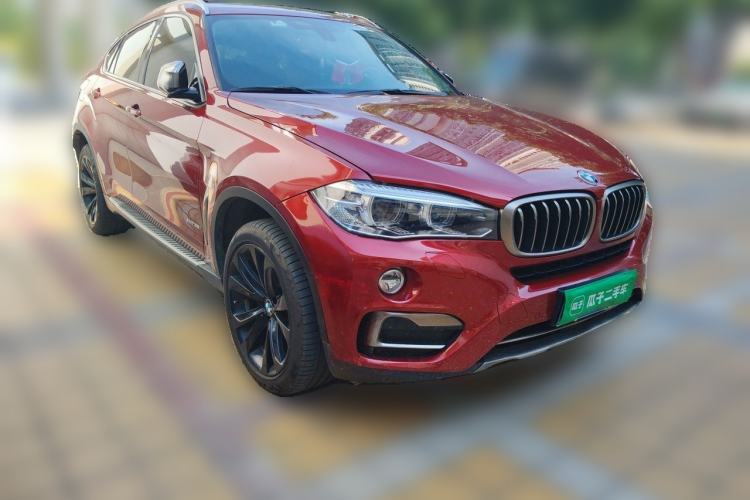 Used BMW X6 2018 xDrive35i Leading Model Front Right 45 Deg