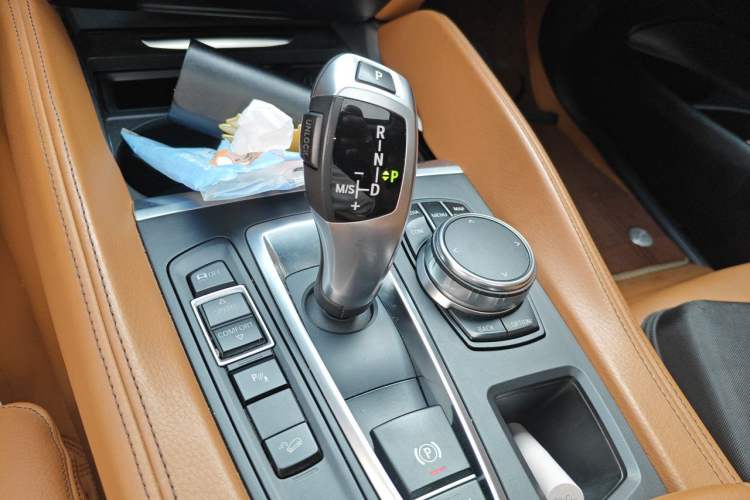 Used BMW X6 2018 xDrive28i Gear Lever