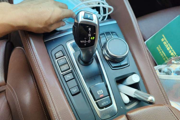 Used BMW X6 2018 xDrive28i Gear Lever