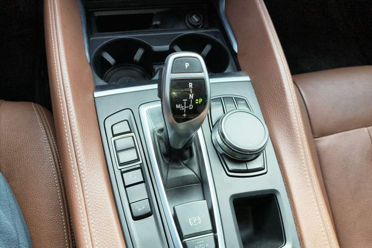 Used BMW X6 2018 xDrive35i Leading Model Gear Lever