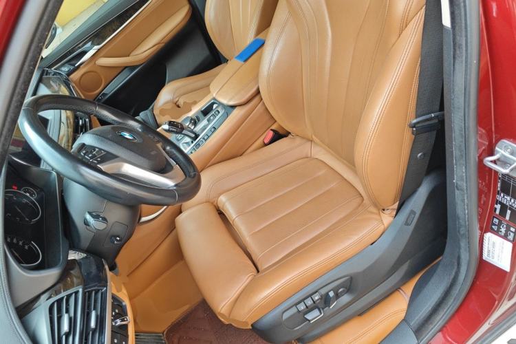Used BMW X6 2018 xDrive28i Left Front Seat