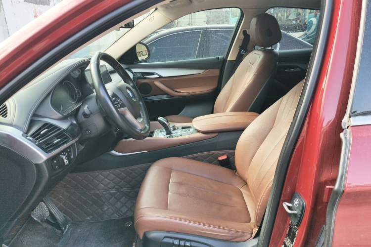 Used BMW X6 2018 xDrive35i Leading Model Left Front Seat