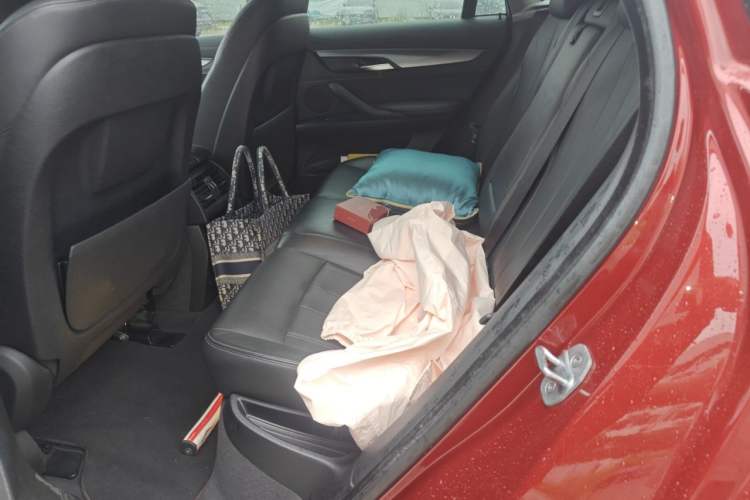 Used BMW X6 2018 xDrive35i Leading Model Left Rear Seat