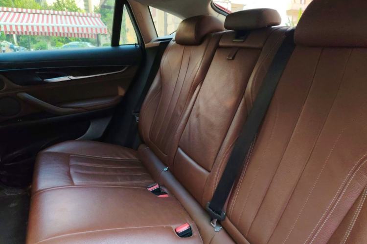 Used BMW X6 2018 xDrive28i Left Rear Seat
