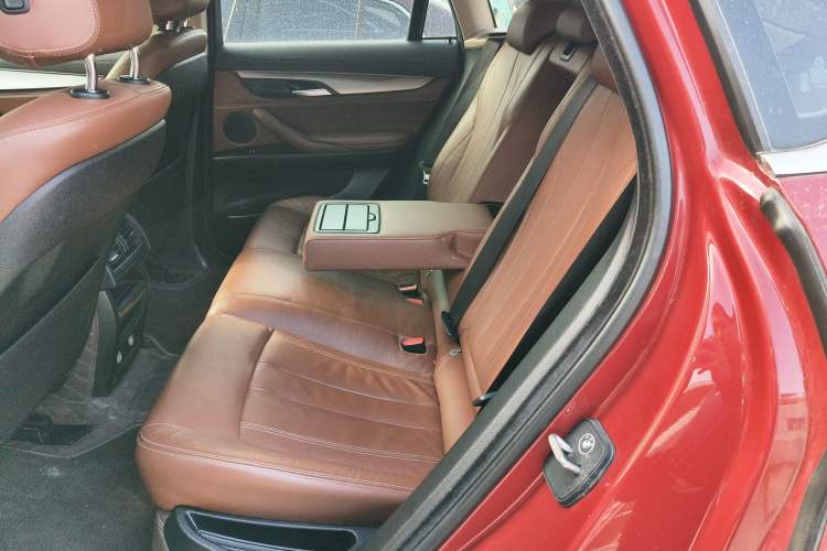 Used BMW X6 2018 xDrive35i Leading Model Left Rear Seat