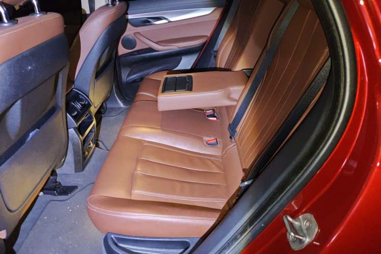 Used BMW X6 2018 xDrive35i Leading Model Left Rear Seat