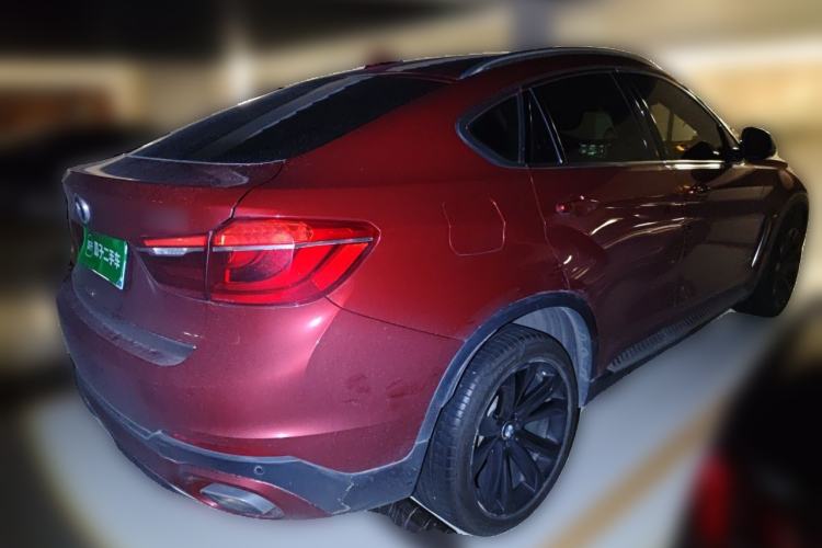 Used BMW X6 2018 xDrive35i Leading Model Rear Right 45 Deg