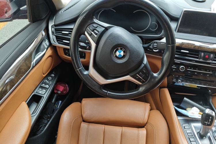 Used BMW X6 2018 xDrive28i Steering Wheel