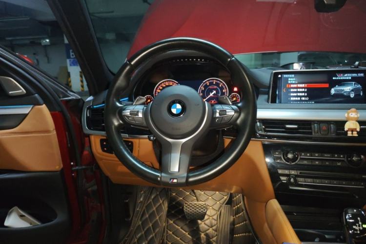 Used BMW X6 2018 xDrive35i M Sport Luxury Edition Steering Wheel