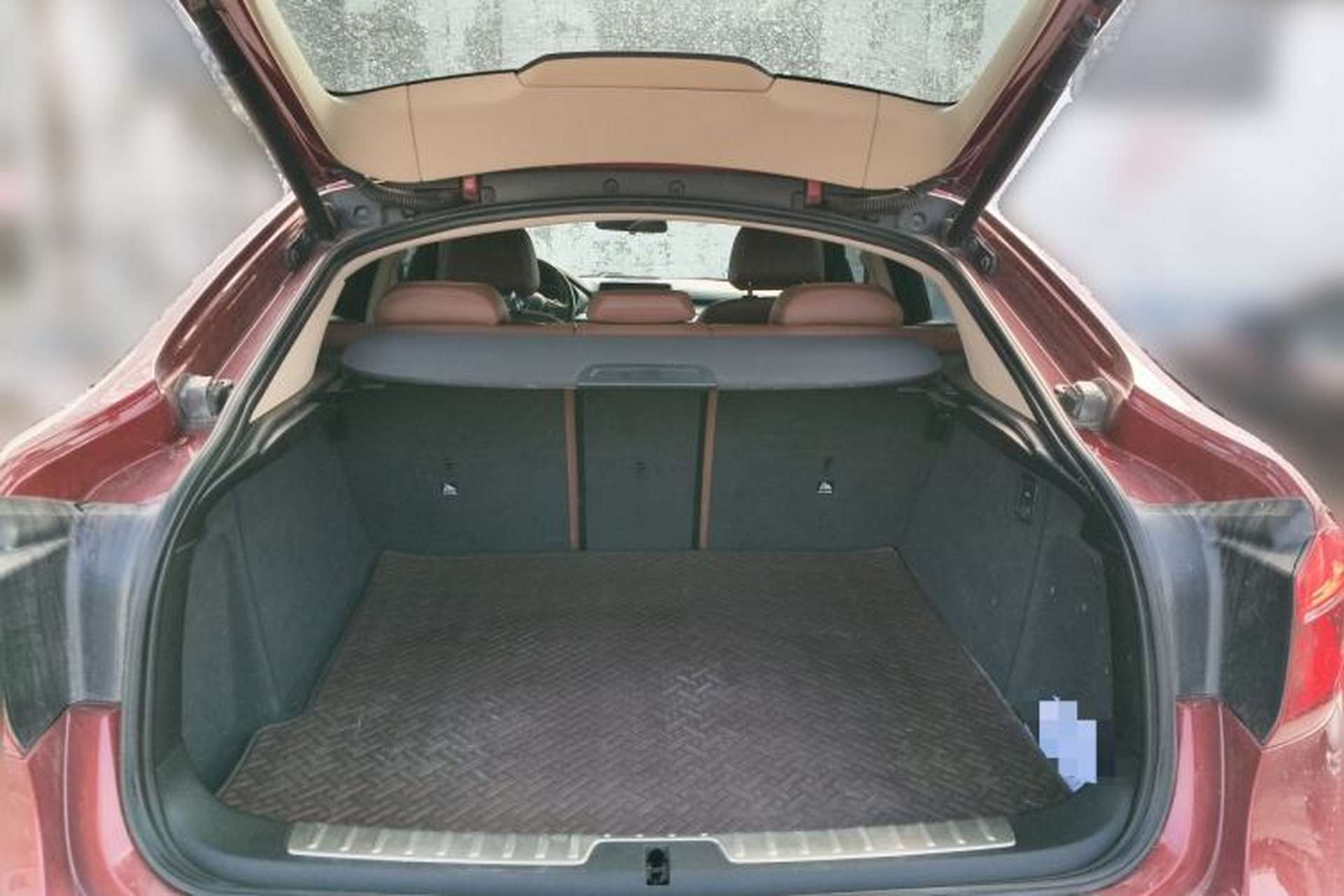 Used BMW X6 2018 xDrive35i Leading Model Trunk