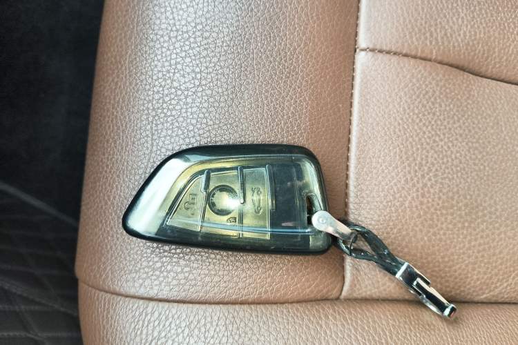Used BMW X6 2018 xDrive35i Leading Model Vehicle Key