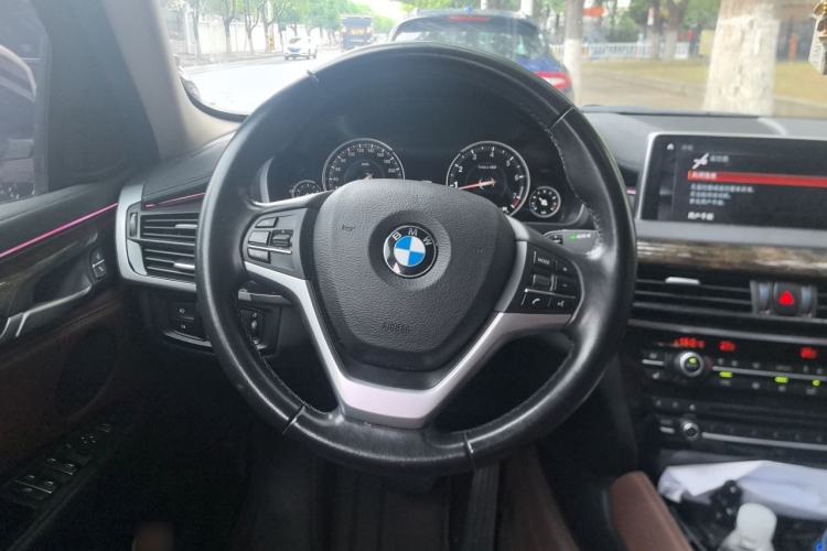 Used BMW X6 2018 xDrive28i Steering Wheel