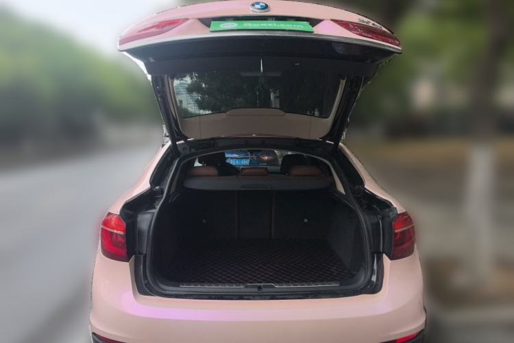 Used BMW X6 2018 xDrive28i Trunk