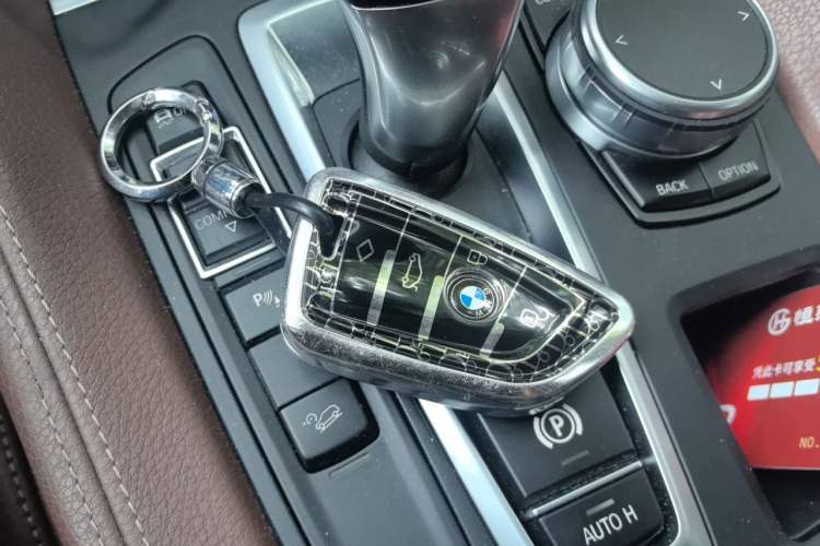 Used BMW X6 2018 xDrive28i Vehicle Key