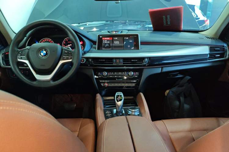 Used BMW X6 2018 xDrive35i Leading Model Audio And AC Panel