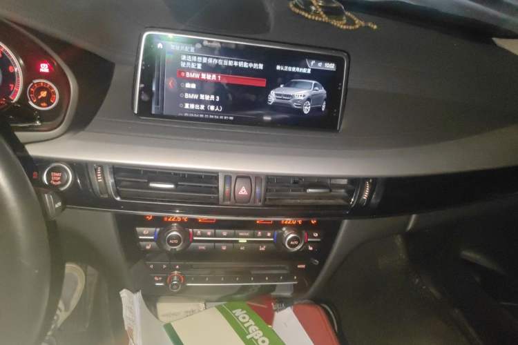 Used BMW X6 2018 xDrive35i Base Model Middle East Audio And AC Panel