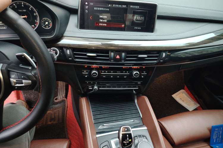 Used BMW X6 2018 xDrive35i M Sport Luxury Edition Audio And AC Panel