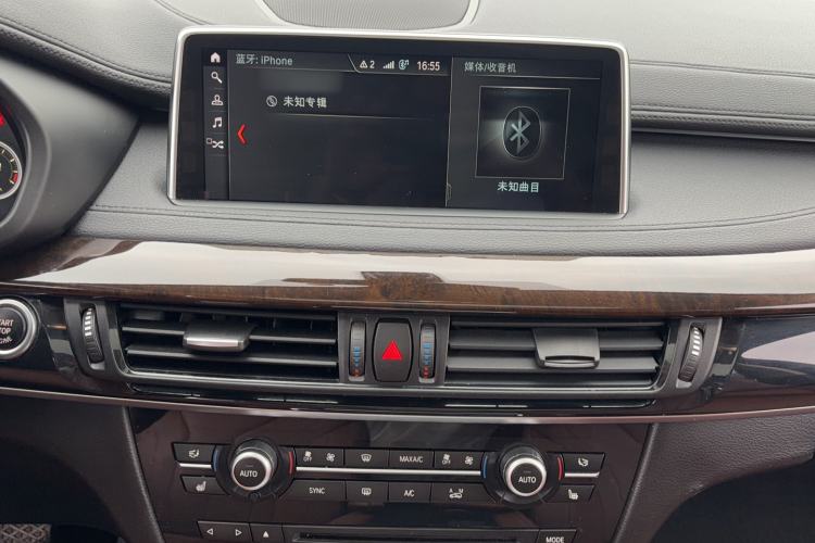 Used BMW X6 2018 xDrive28i Audio And AC Panel