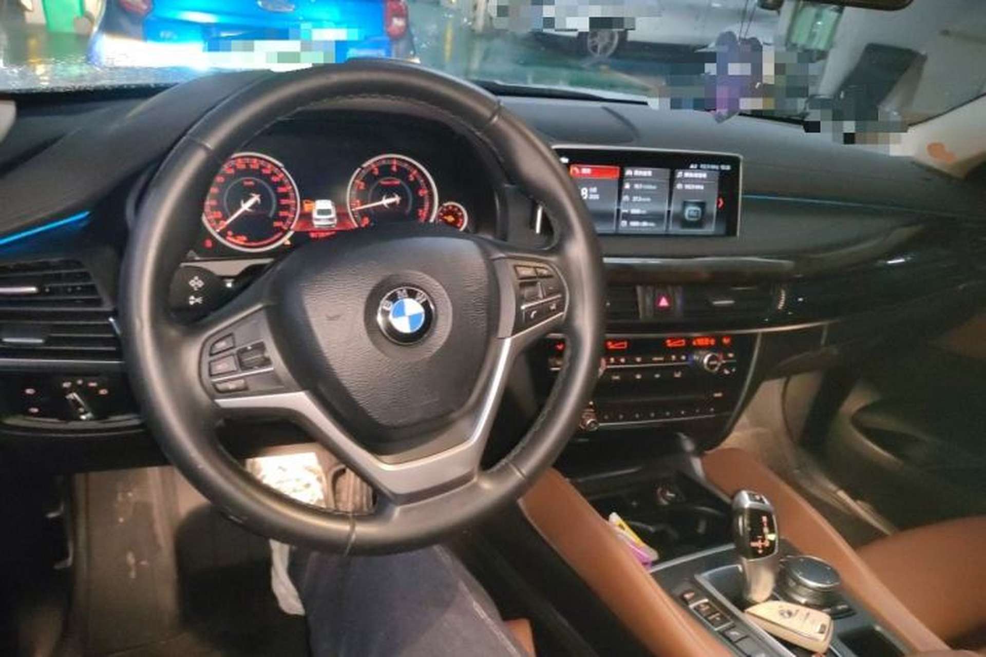 Used BMW X6 2018 xDrive28i Center Console