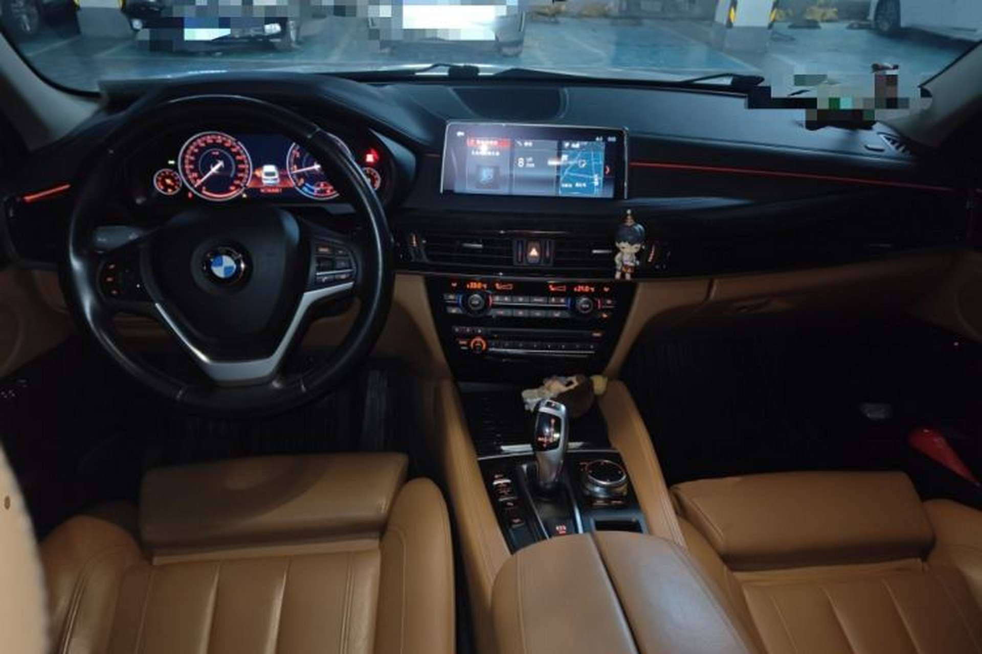 Used BMW X6 2018 xDrive28i Center Console