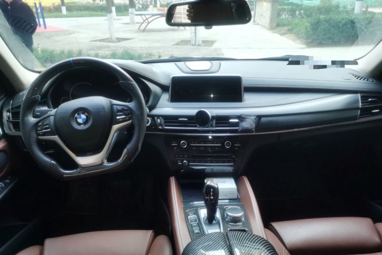 Used BMW X6 2018 xDrive28i Center Console