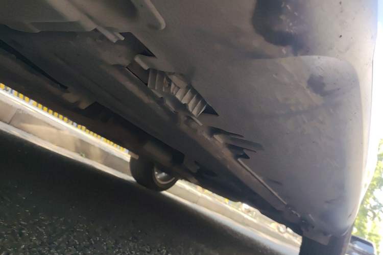 Used BMW X6 2018 xDrive28i Chassis Front Left