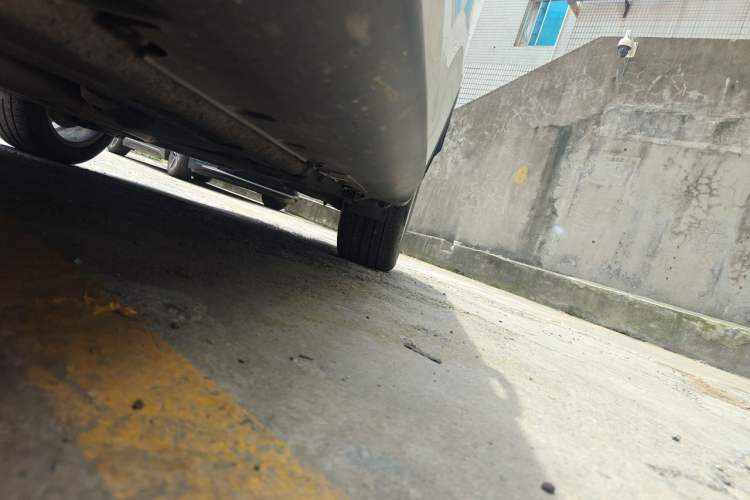 Used BMW X6 2018 xDrive28i Chassis Front Left
