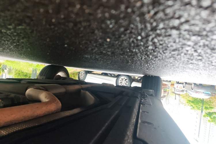 Used BMW X6 2018 xDrive28i Chassis Front Right