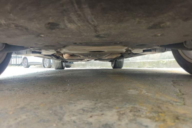 Used BMW X6 2018 xDrive28i Chassis Front