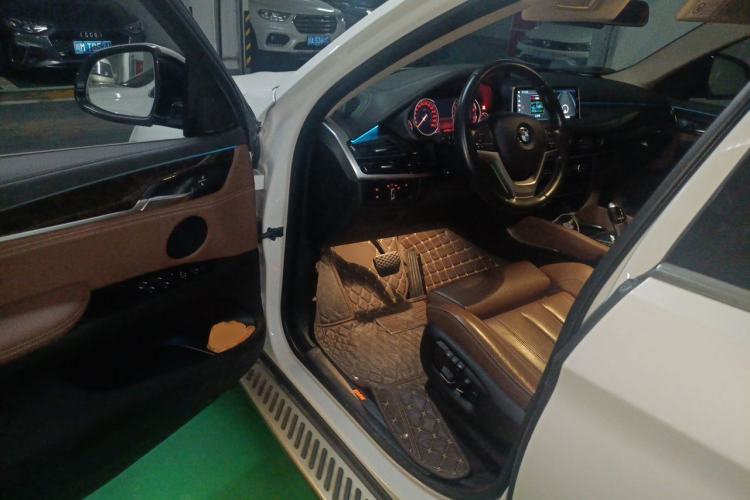 Used BMW X6 2018 xDrive28i Driver Seat