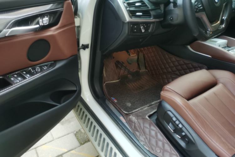 Used BMW X6 2018 xDrive28i Driver Seat